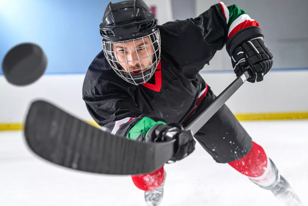 Yayda NHL: Florida liderliyini qoruyur, Edmontonda McDavid və Vegas-da ticarət